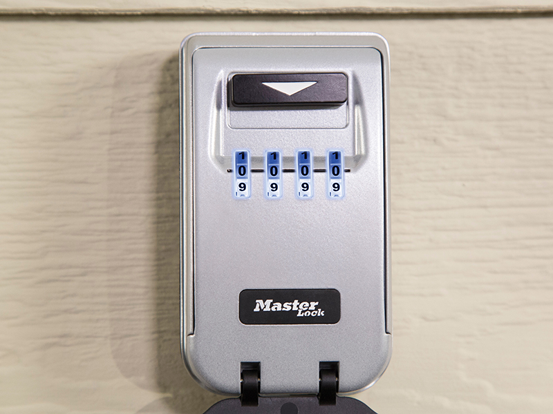 Master Lock 5425E Light Up Dial Select Access┬« Wall Mounted Key Box